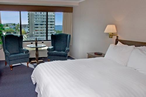 Coast Prince Rupert Hotel 002